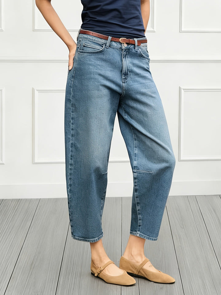 Effortless Relaxed Blue Barrel Jeans for Women with High Waist Curved Leg