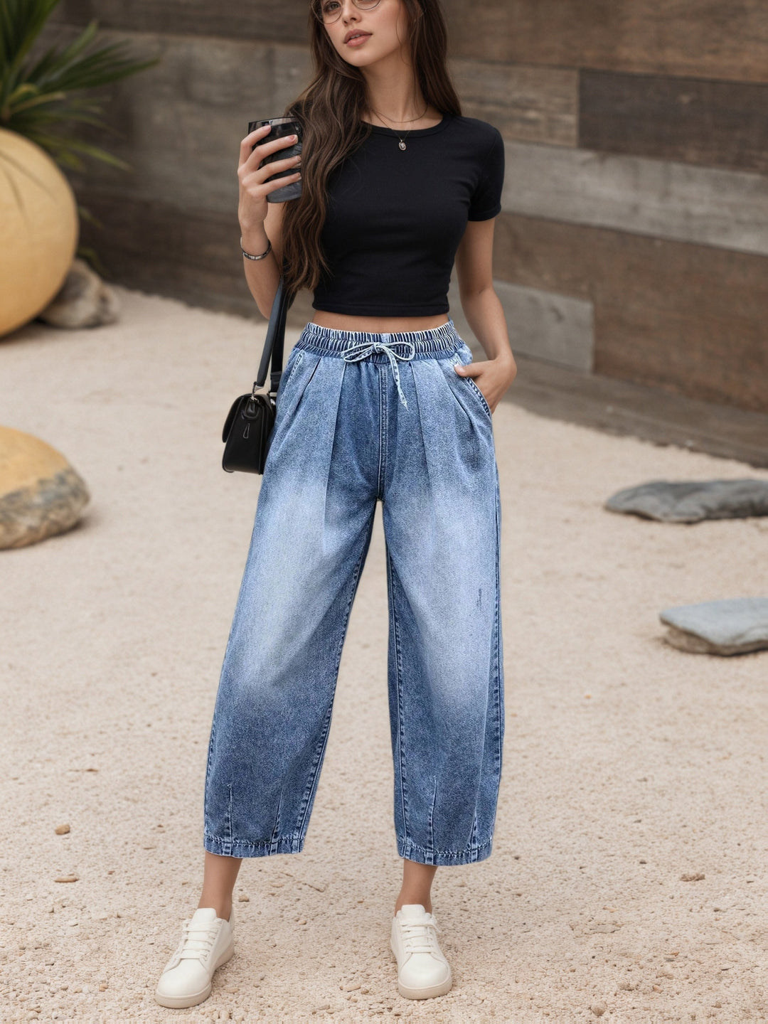 Effortless Relaxed Light Blue Barrel Jeans for Women with High Waist Cinched Ankle