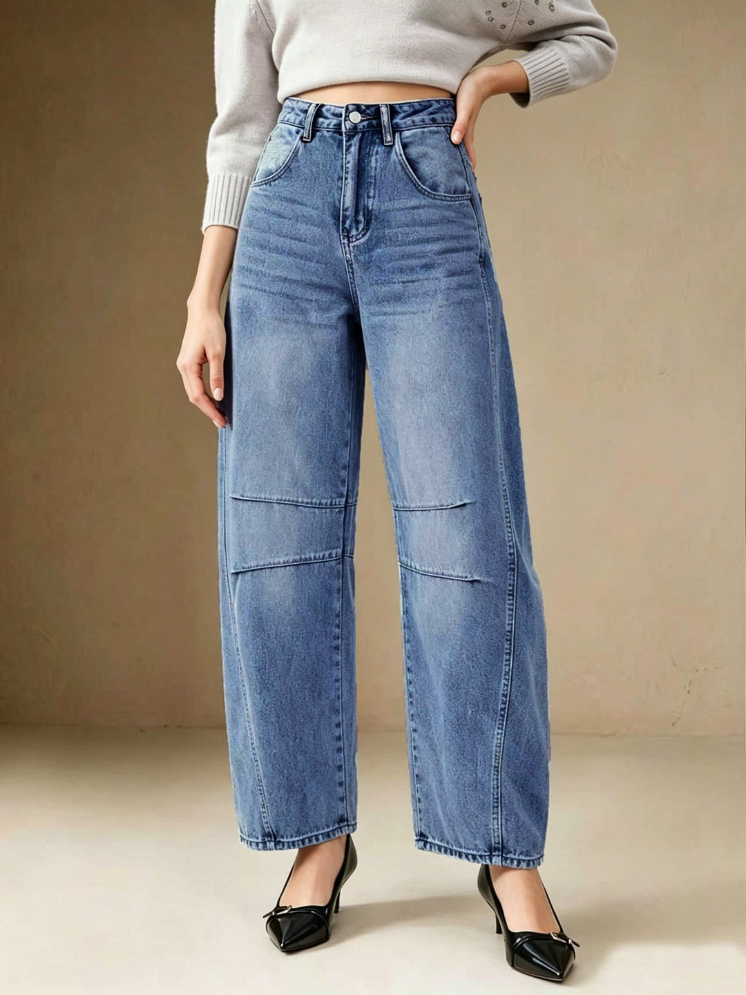 Effortless Relaxed Blue Barrel Jeans for Women with High Waist Seam Detail