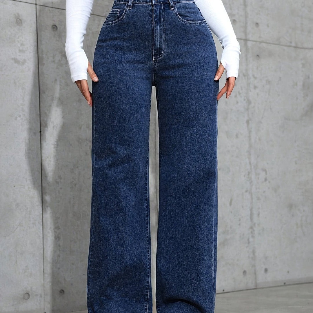 Relaxed Blue Wide Leg Jeans for Women with High Waist Flowing Loose Fit Denim Style