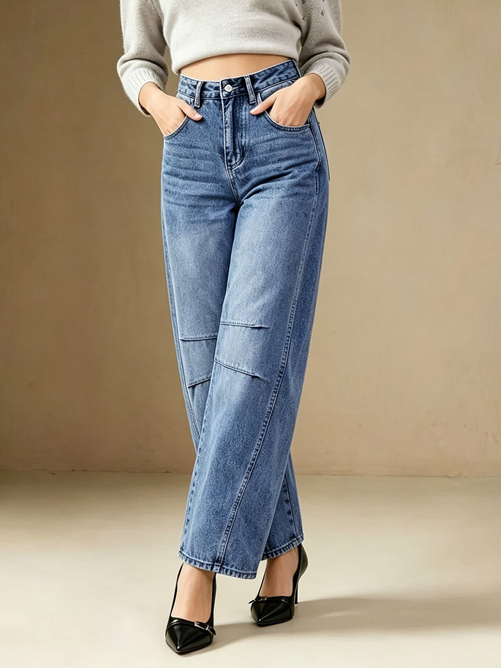 Effortless Relaxed Blue Barrel Jeans for Women with High Waist Seam Detail