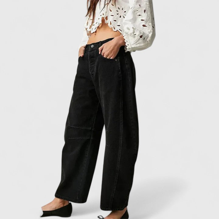 Effortless Black Jeans for Women with High Waist Relaxed Barrel Leg Curved Style