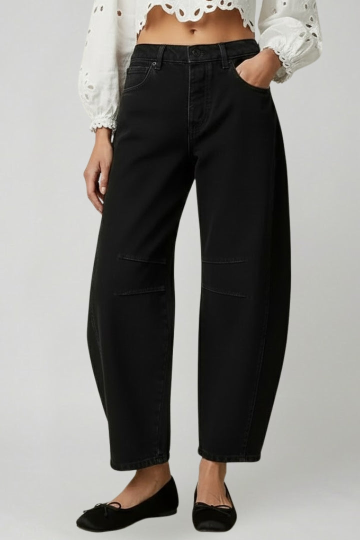 Effortless Black Jeans for Women with High Waist Relaxed Barrel Leg Tapered Style