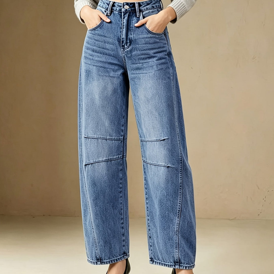 Effortless Relaxed Blue Barrel Jeans for Women with High Waist Seam Detail
