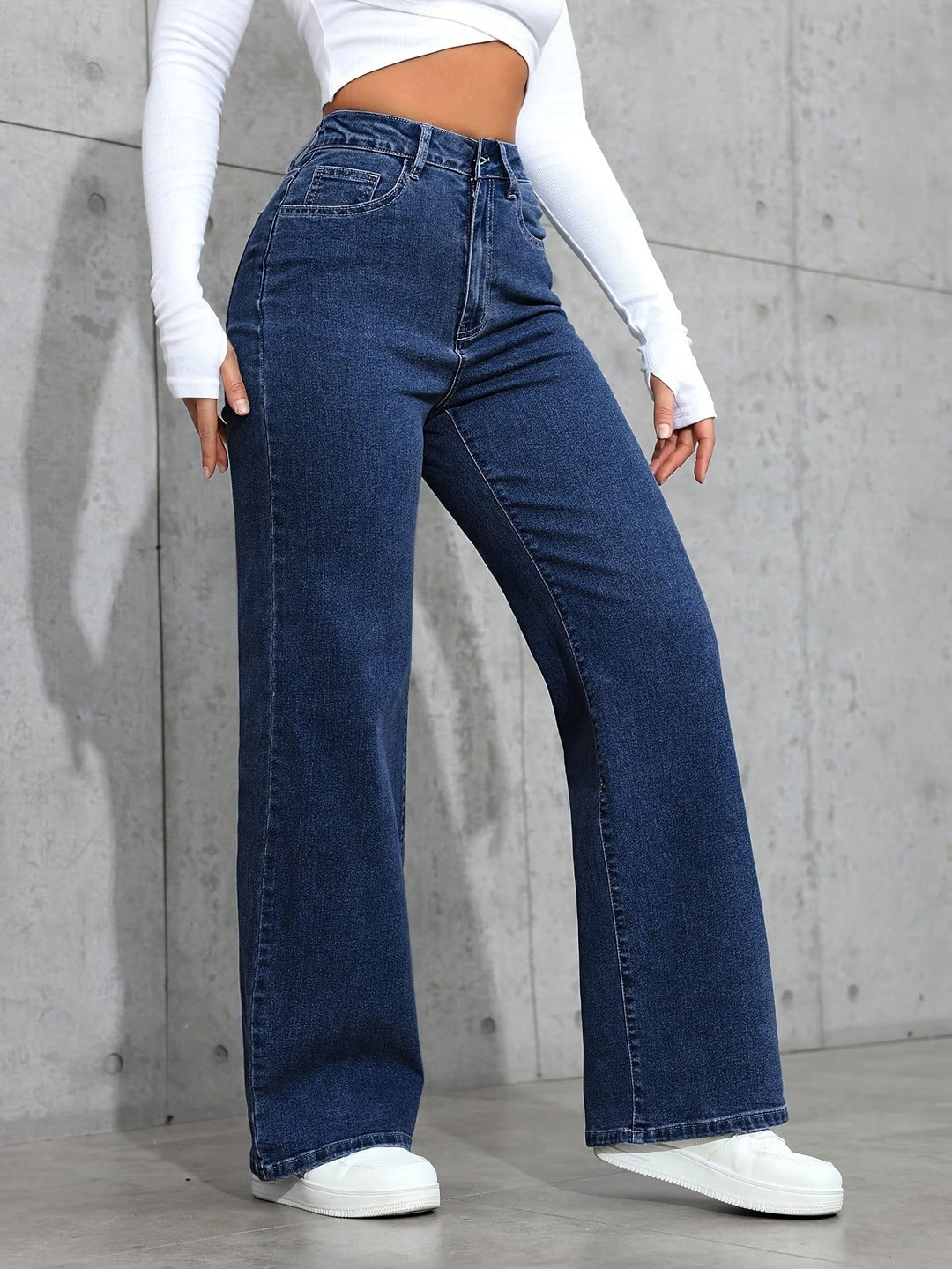Relaxed Blue Wide Leg Jeans for Women with High Waist Flowing Loose Fit Denim Style