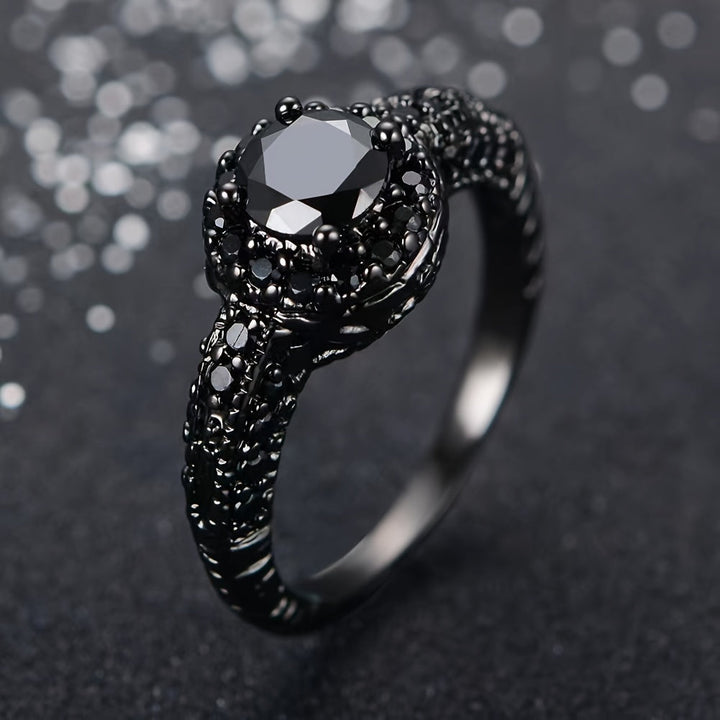 Elegant Vintage Black Zirconia Ring