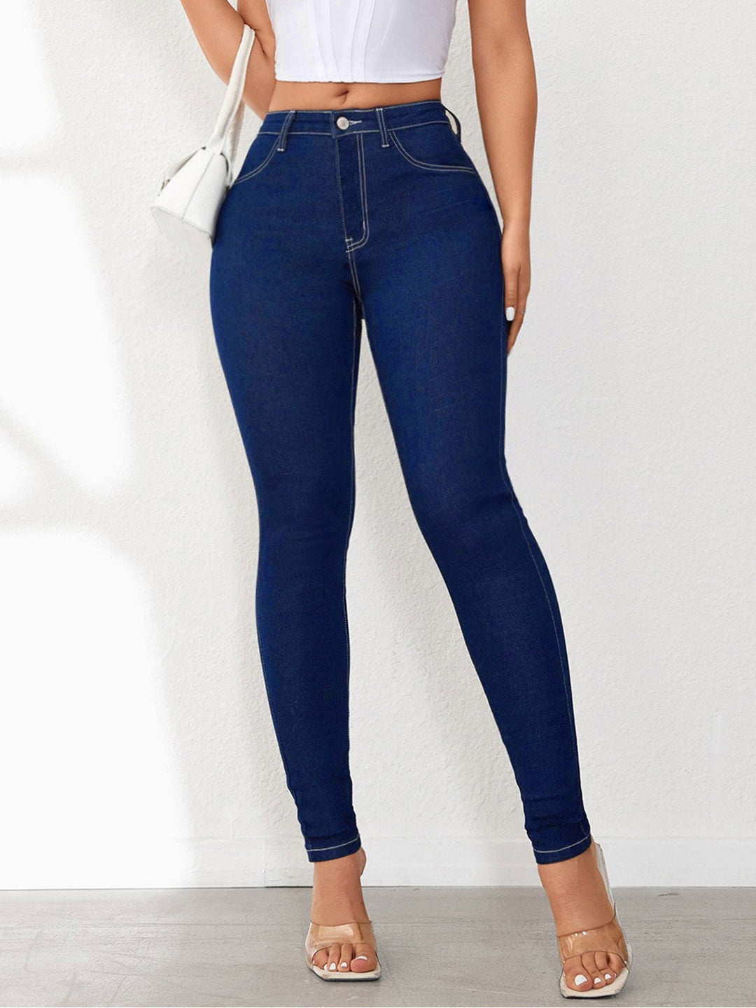 Effortless Dark Blue Relaxed Skinny Jeans for Women with High Waist Slim Fit Contrast Stitch